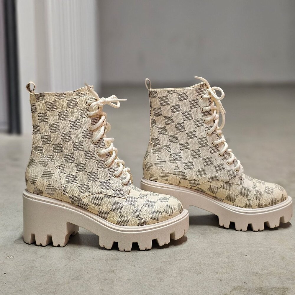 Checkered Platform Lace-Up Ankle Boots With Chunky Lug Soles - Beige & Cream - W - Picture 2 of 7